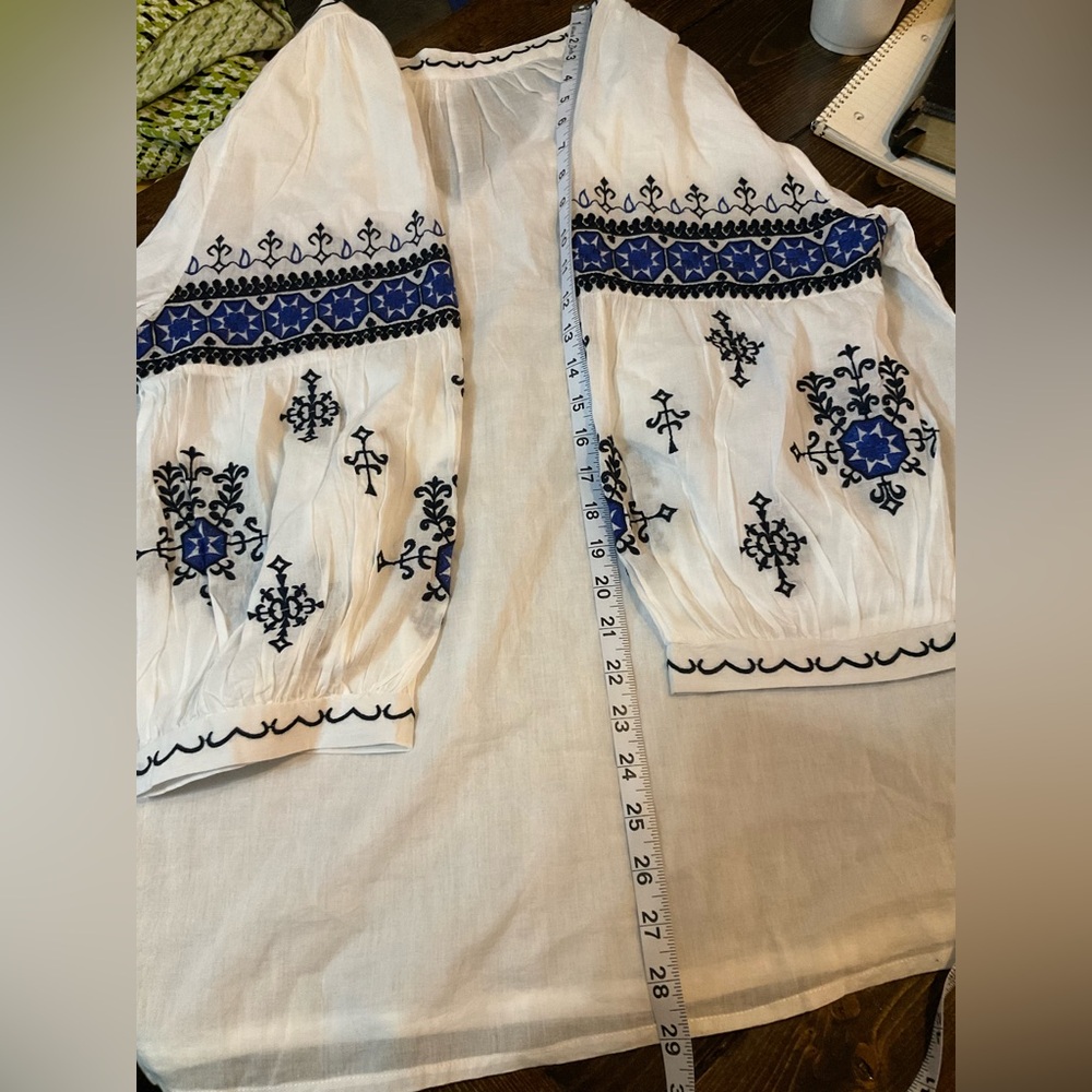 Collections Etc White Blouse with Blue Trim - Picture 6 of 8